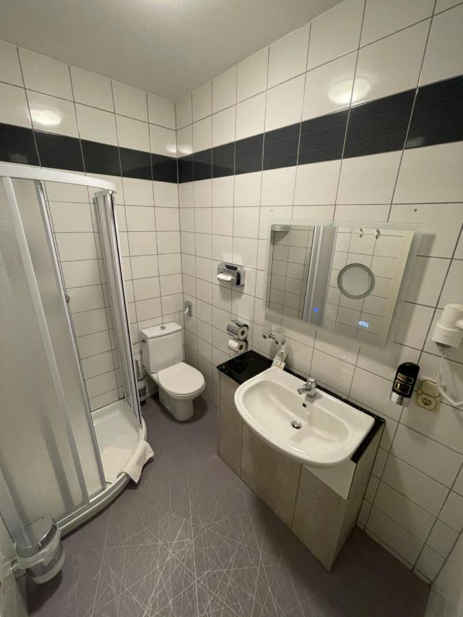 Haus Hennesburg, Garni Hotel Eisenach Bagian luar foto