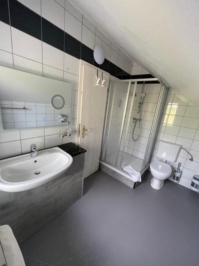 Haus Hennesburg, Garni Hotel Eisenach Bagian luar foto